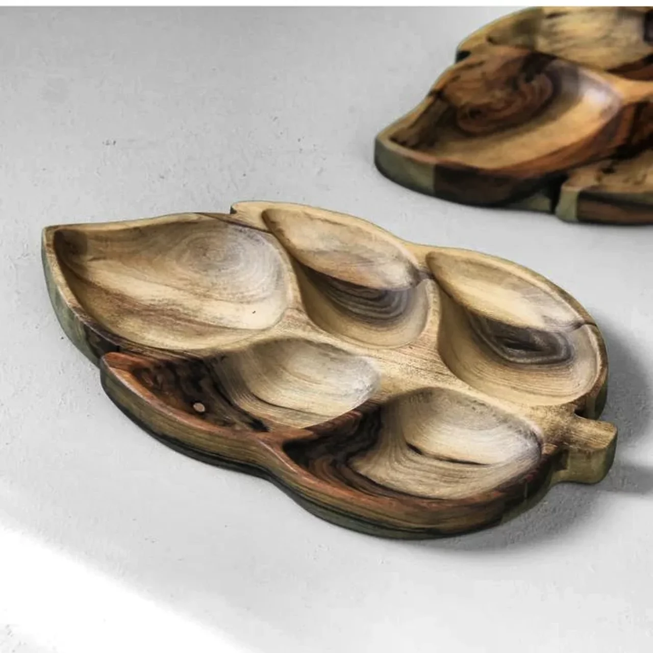 اردور خوری چوب گردو با ابعاد ۴۰×۲۵ سانتی‌متر