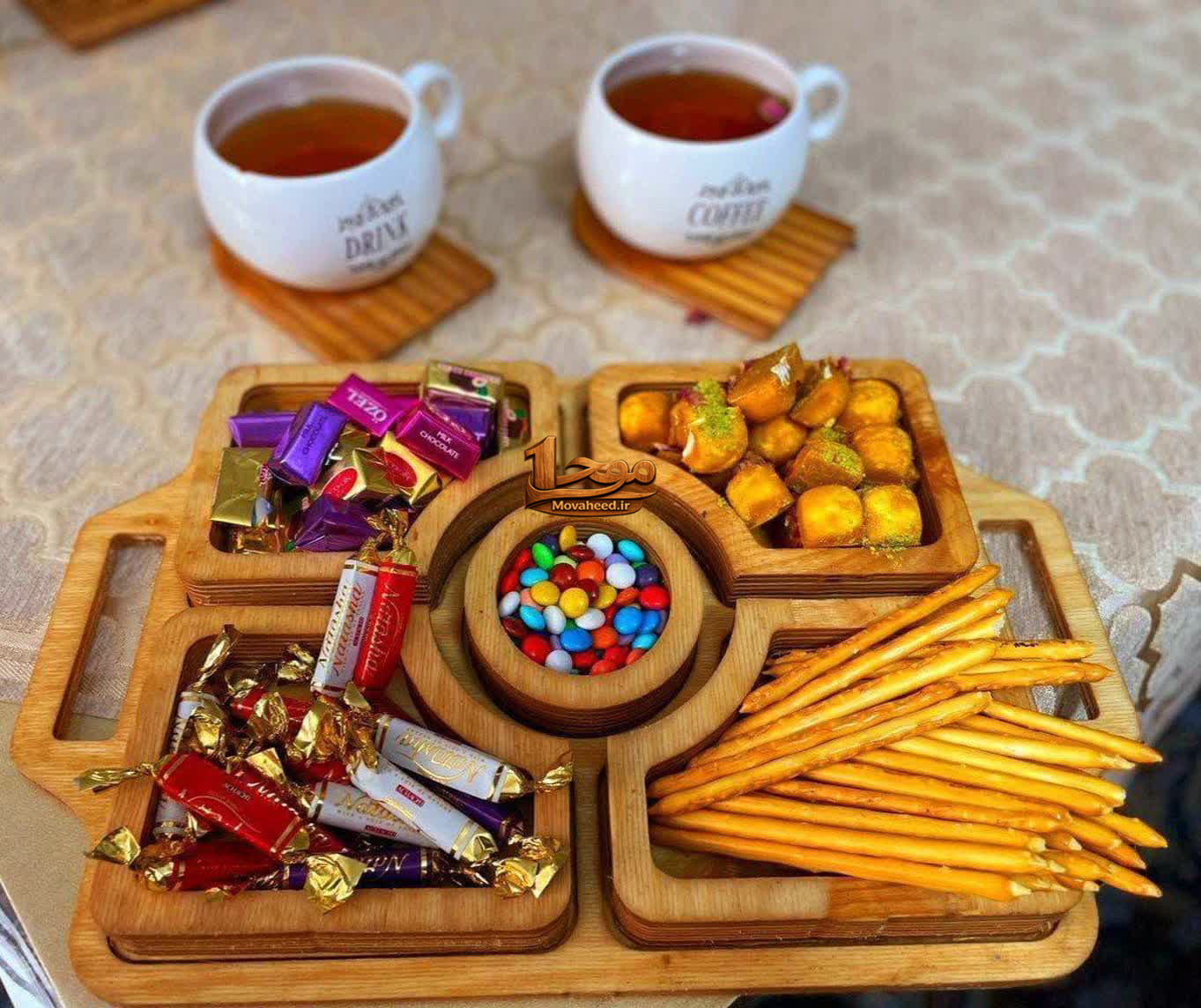 شکلات خوری چوبی