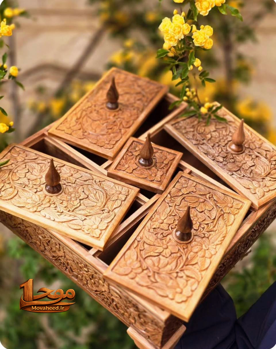 جعبه ی ۵ درب سلف🌱 .  ساخته شده از چوب گردو
