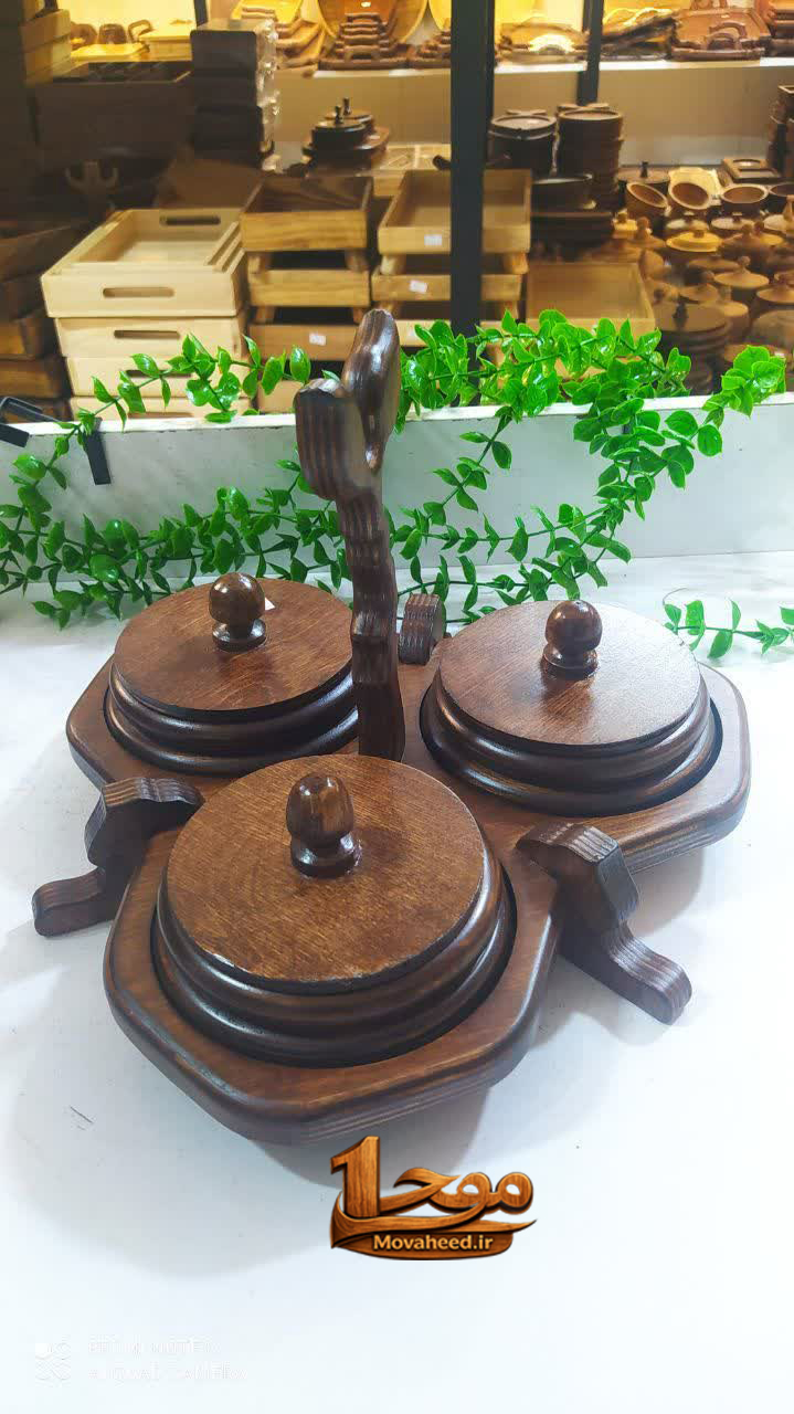 شکلات خوری چوبی